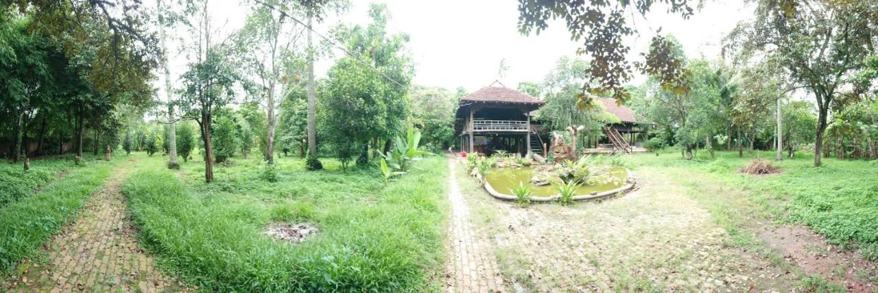 Vuonthuguesthousegarden Kon Tum Exterior photo